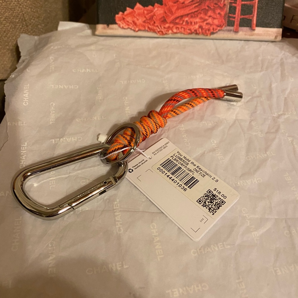 NWT LuLulemon key holder